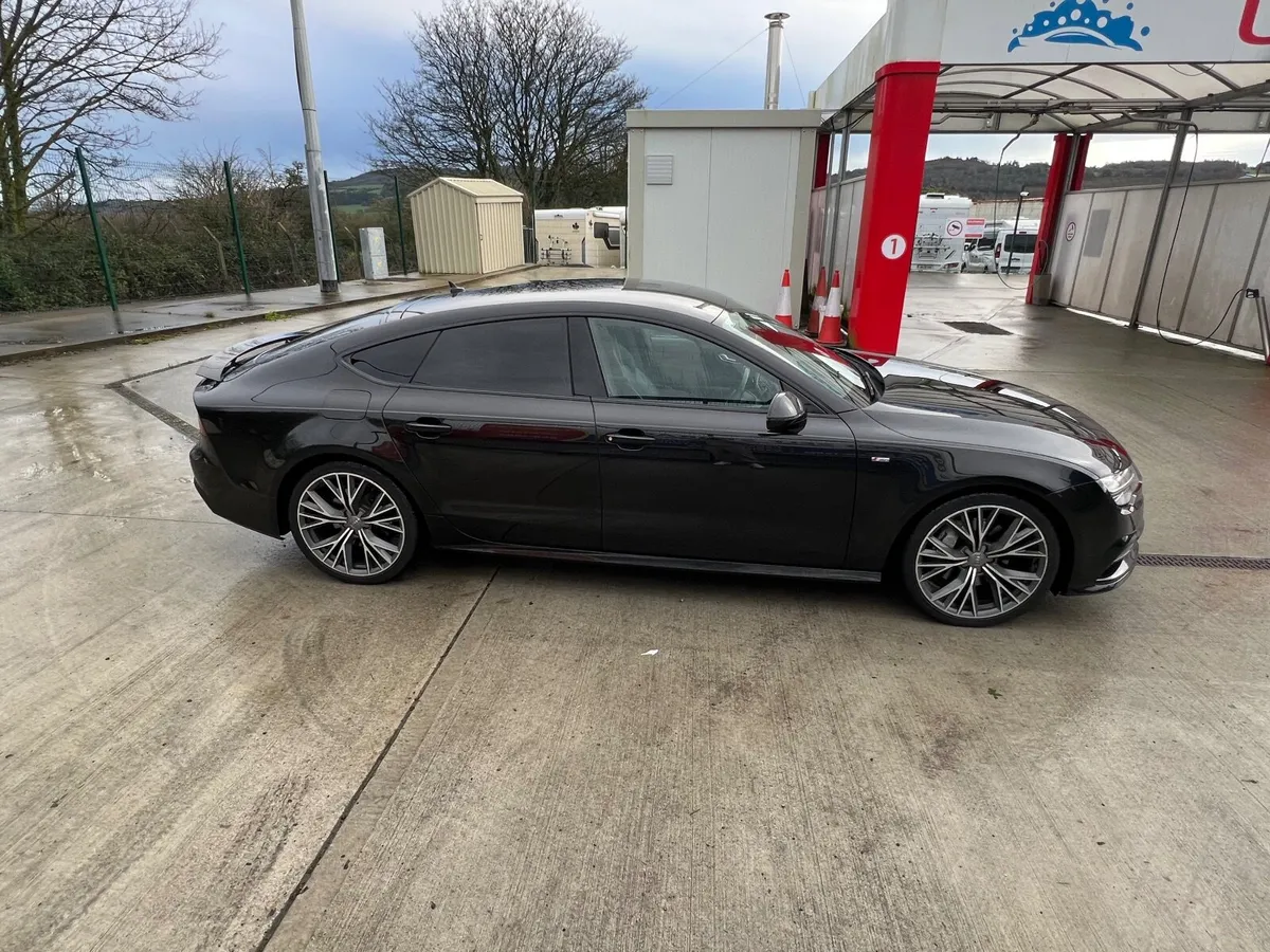 Audi A7 2016 s line Quattro perfect condition - Image 3