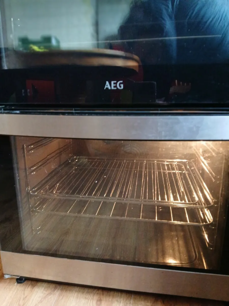 AEG induction cooker - Image 3