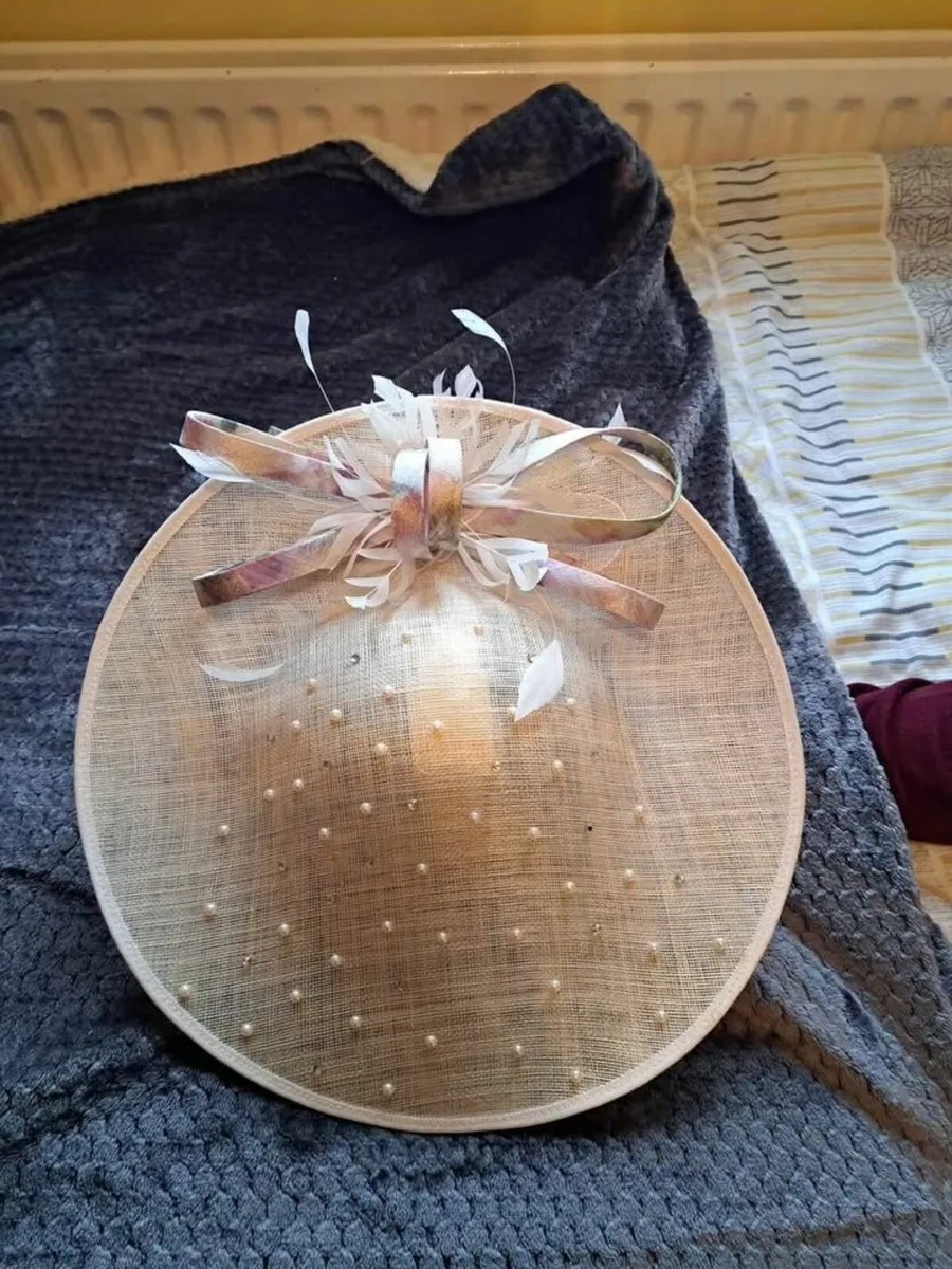 Ladies Head Piece - Image 3