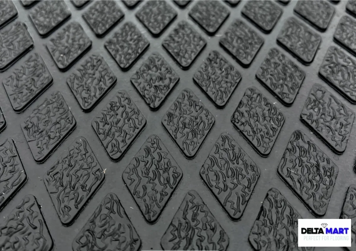 18mm Heavy Duty Diamond Top Rubber Mats – 6ft x 4f - Image 2