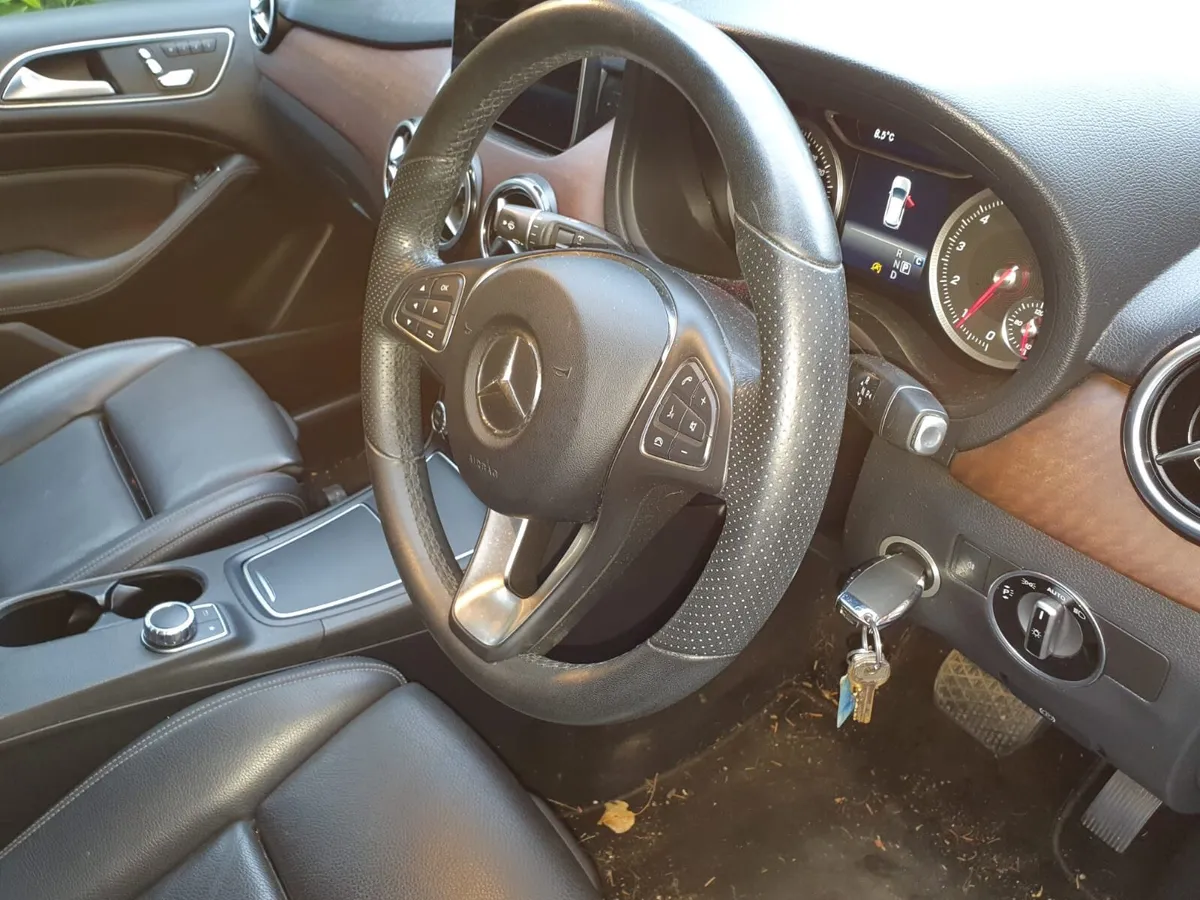 Mercedes-Benz B-Class 2017 - Image 4