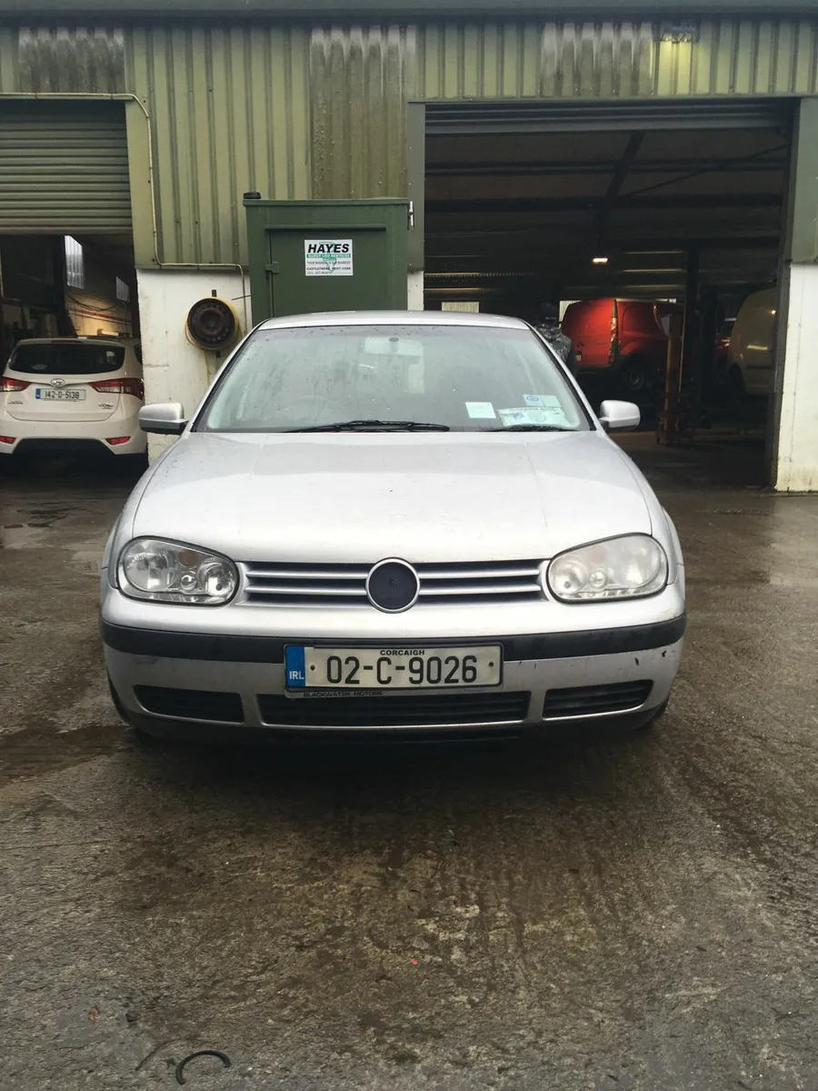 VW Golf 2002 - For Parts - Image 3