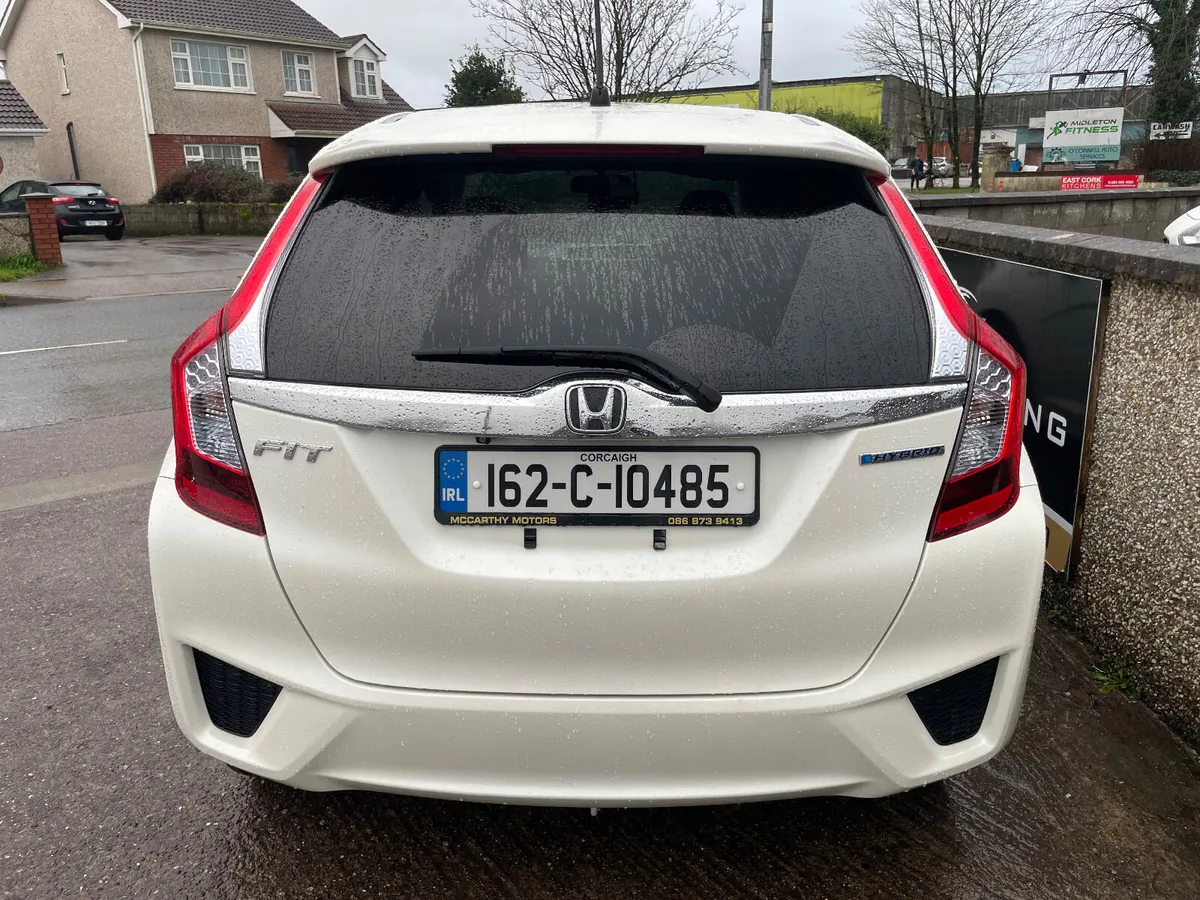Honda Fit Hybrid  2016 - Image 4