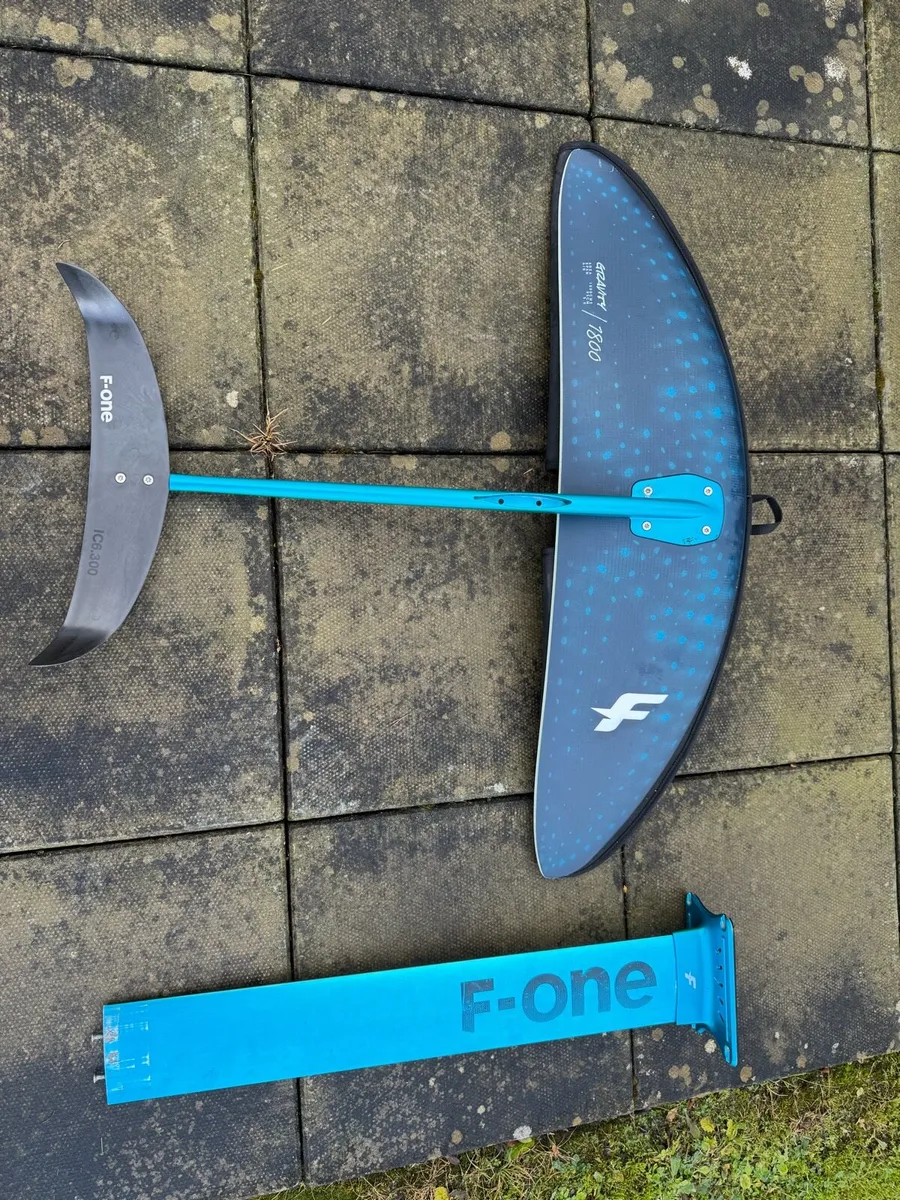 F One wing foil gear, carbon mast + starter set - Image 3