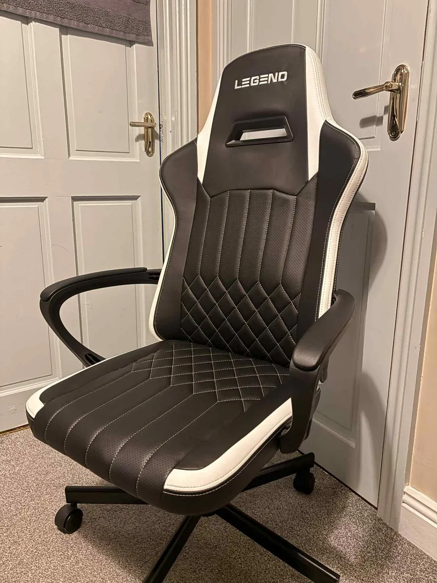 Gaming chair - Image 2