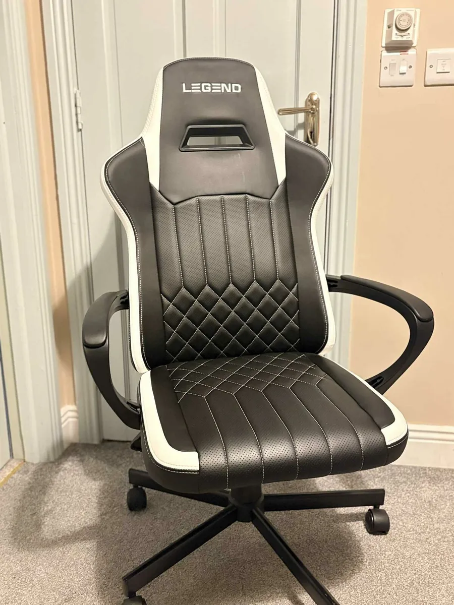 Gaming chair - Image 3
