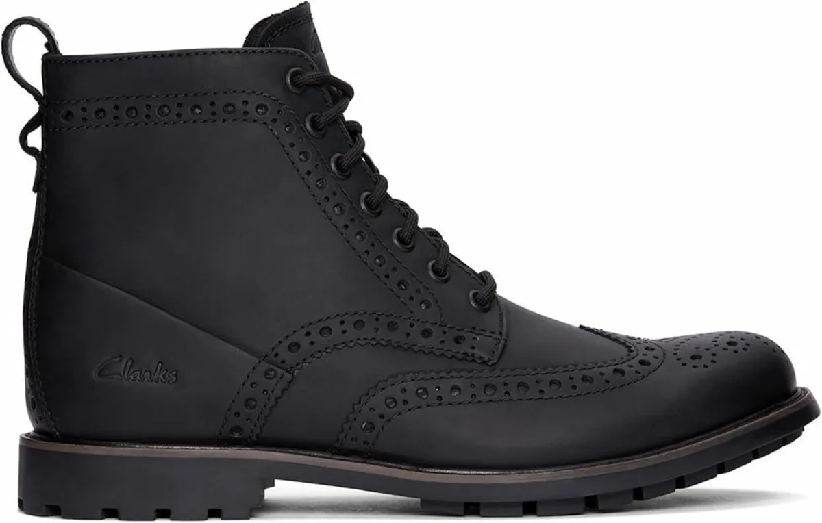 Clarks Men's Westcombe Matte Boots leather shoes - Image 1
