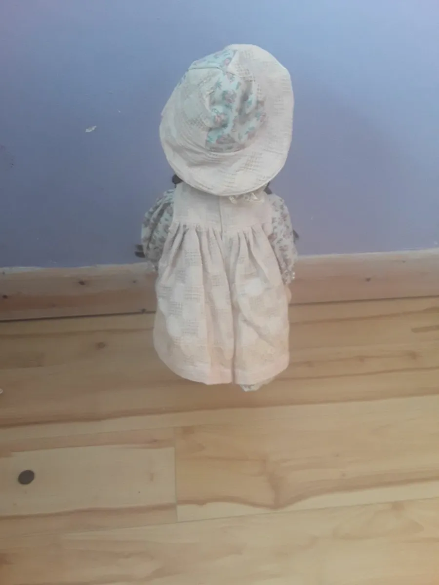 Lovely porcelain dolls - Image 4