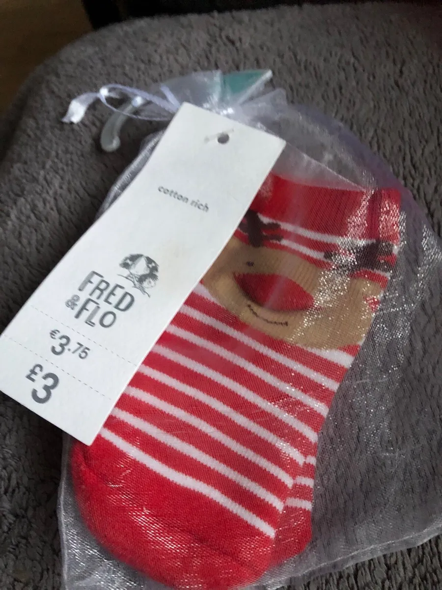 Baby’s socks 6/12 mths €2 - Image 4