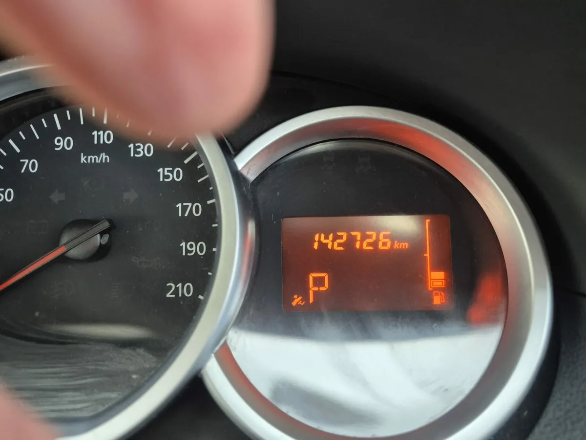 Dacia duster prestige automatic - Image 3