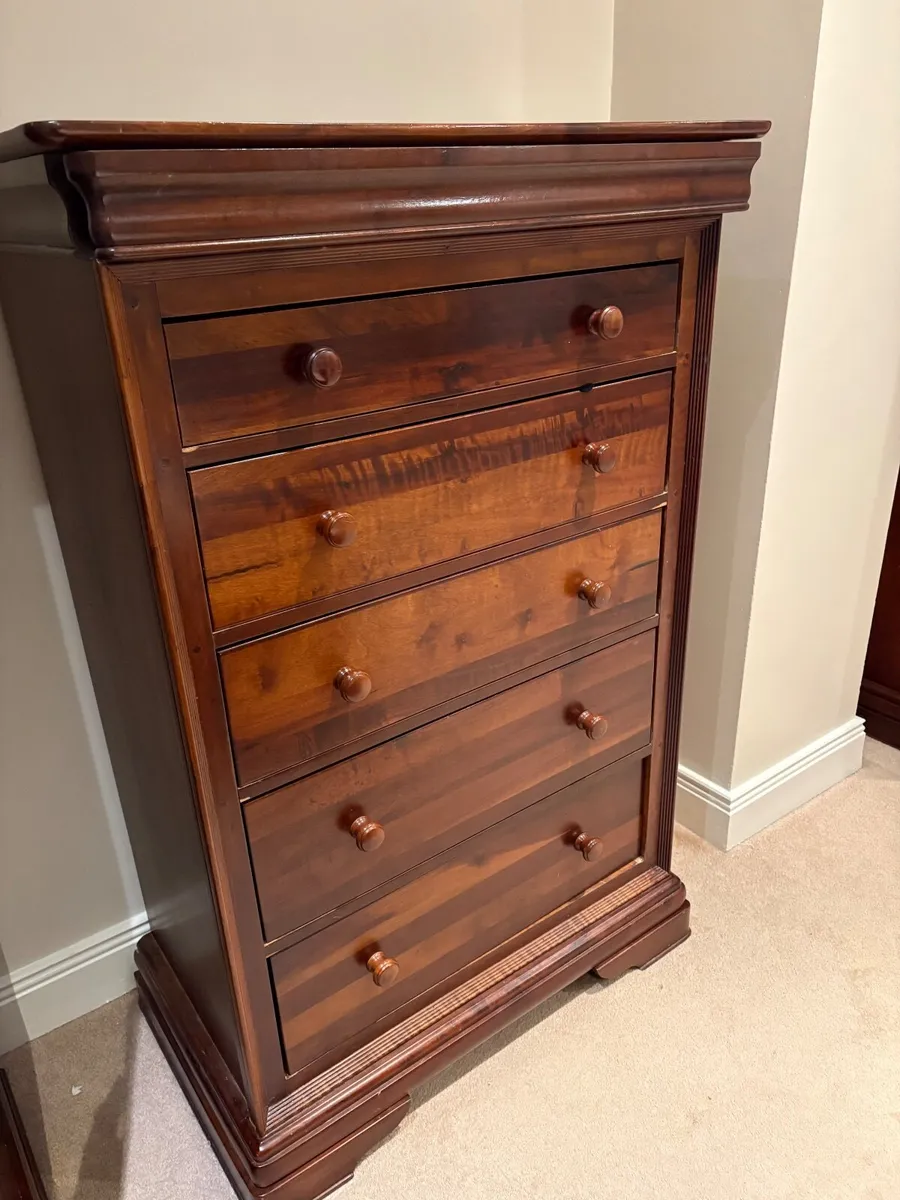 Chest of drawers - Image 1