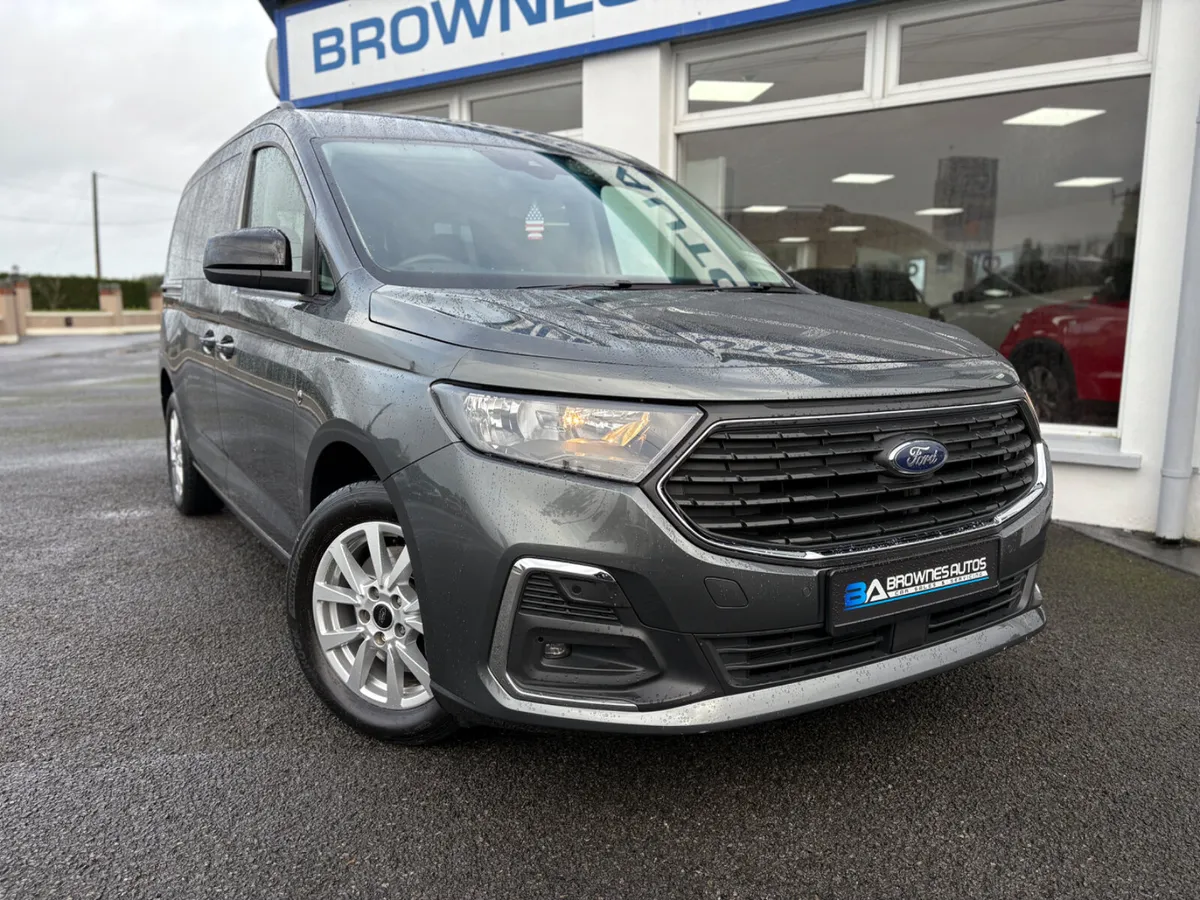 2023 Ford Tourneo Connect Titanium 7 Seater 2.0L - Image 4