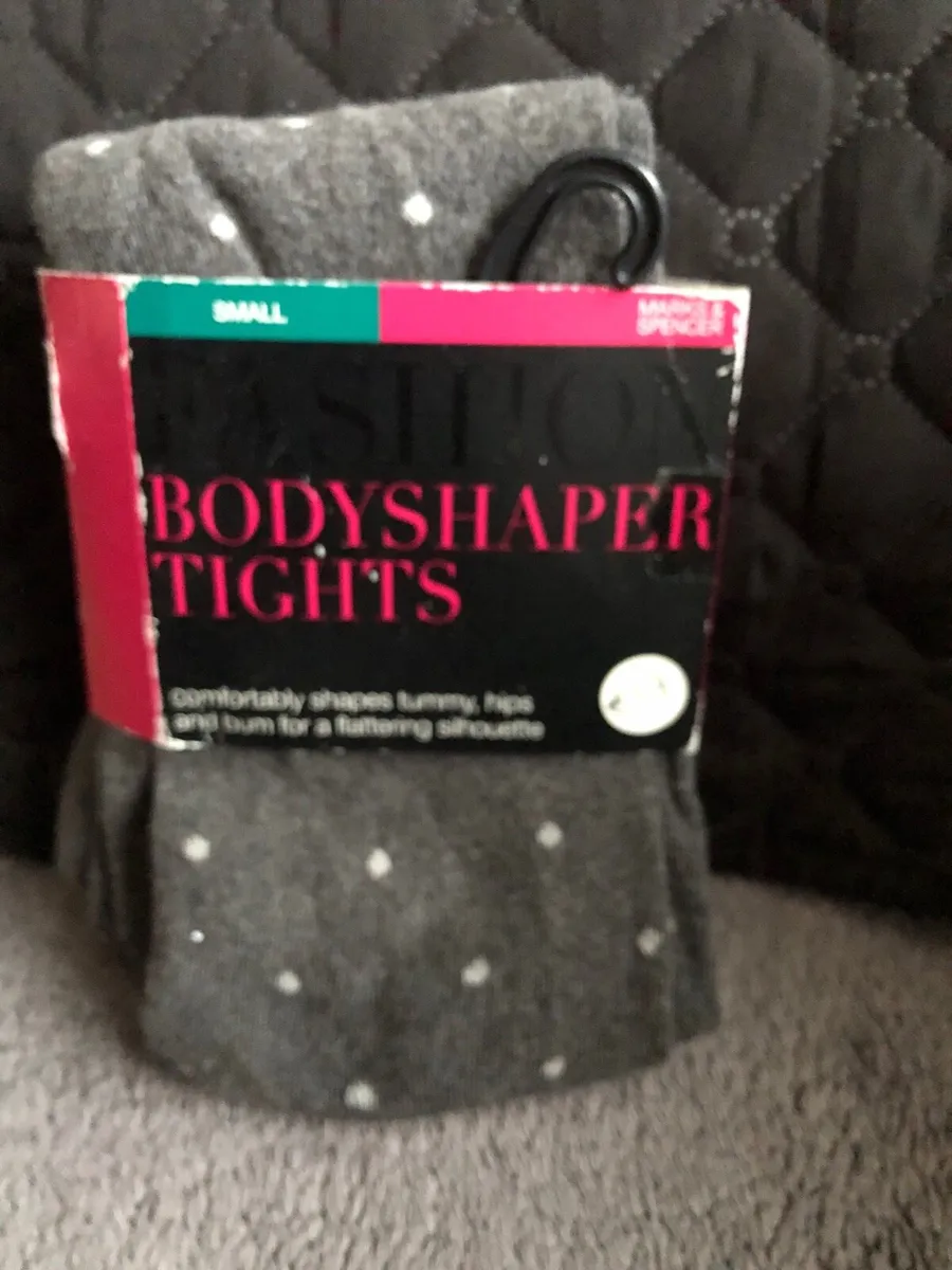 Ladies new tights size S €4 - Image 1