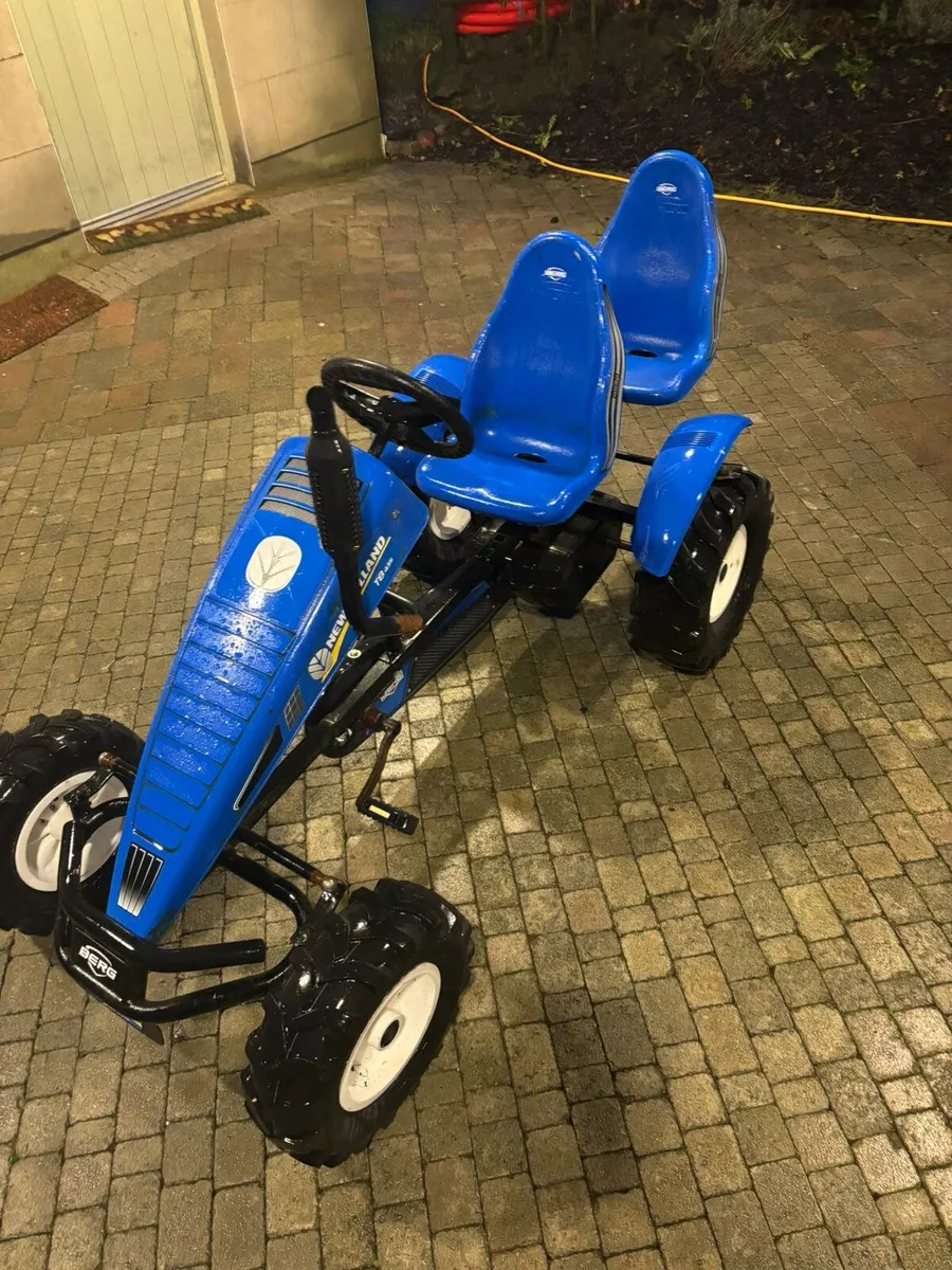 Berg New Holland Go Kart - Image 1