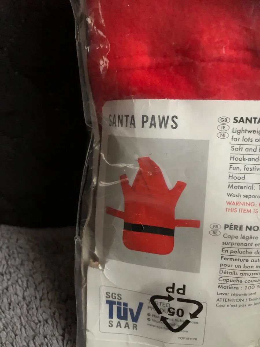 Dogs Xmas suit size L €5 - Image 3