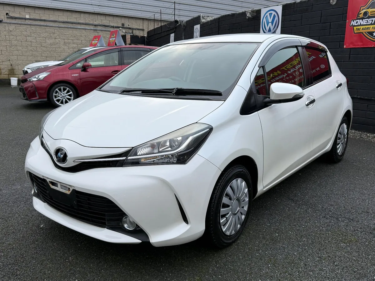 2016 TOYOTA VITZ 1.3 AUTO *PUSH START* - Image 4