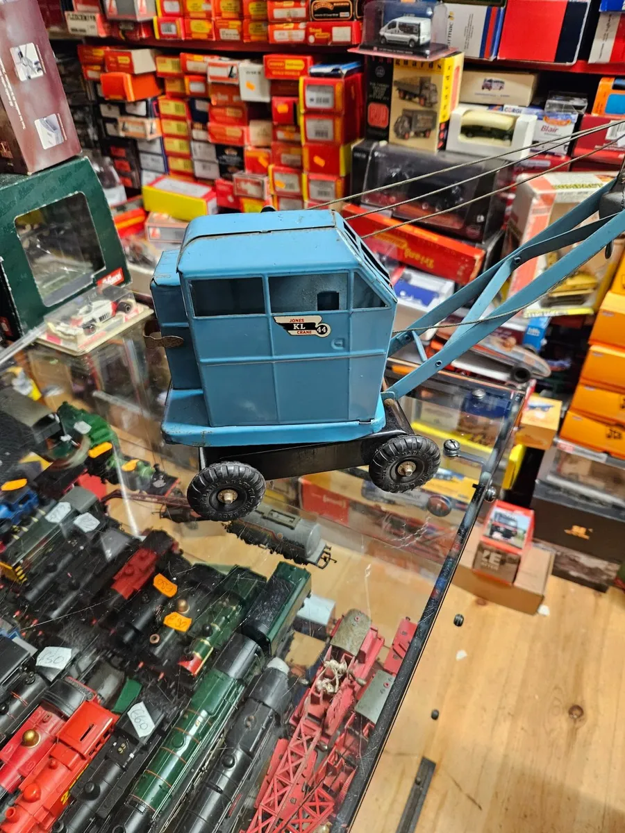 Vintage Triang Pressed Steel Crane - Image 3