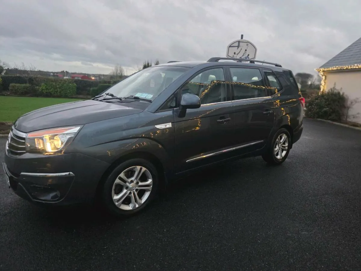 7 seater full leather low kms nct 2027 - Image 1