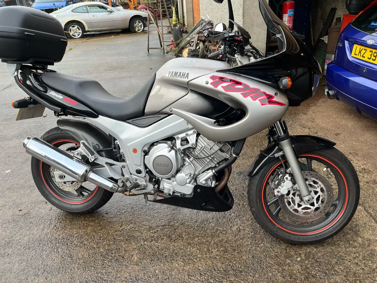 YAMAHA TDM 1999 - Image 1