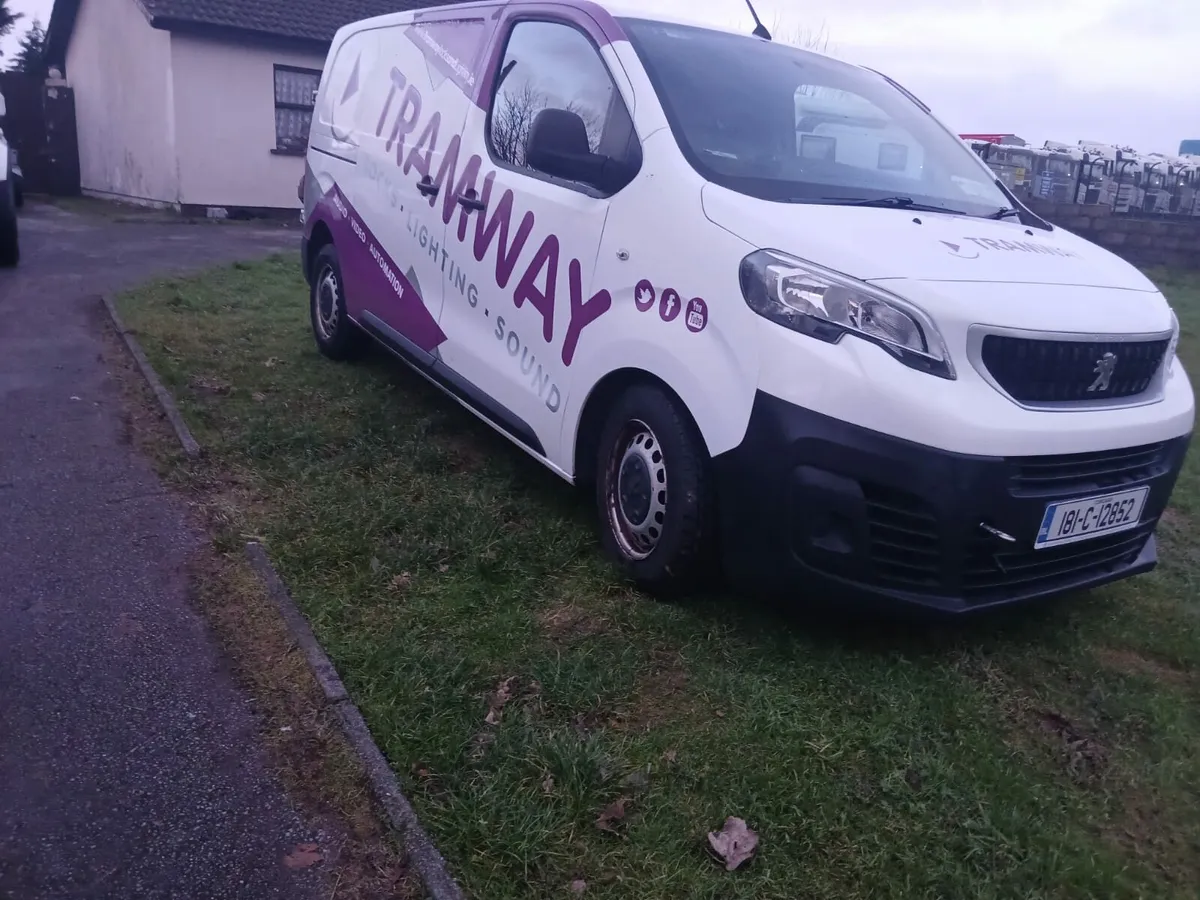 Van for sale READ ADD - Image 2