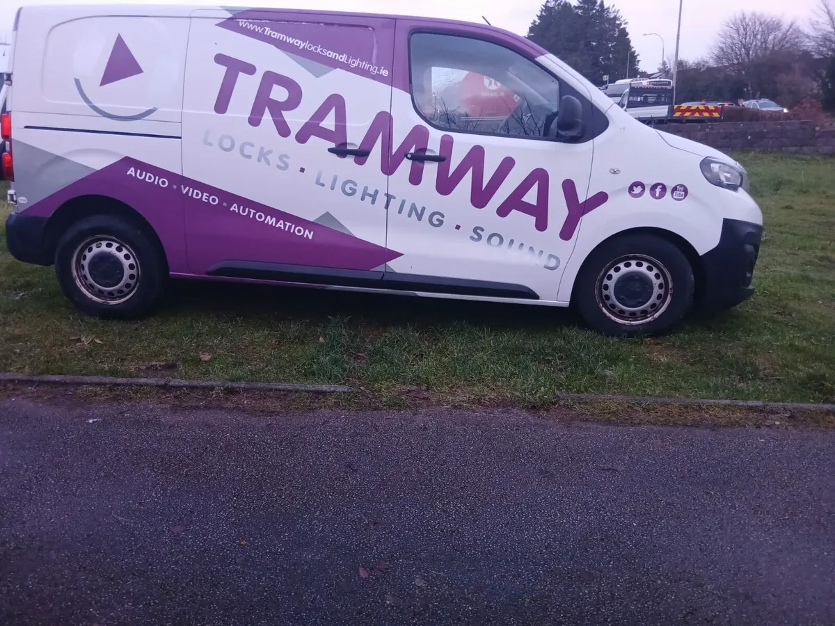 Van for sale READ ADD - Image 3