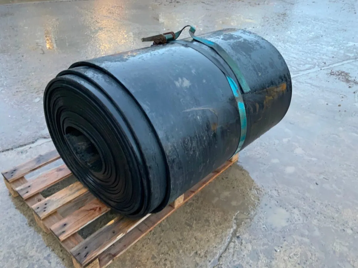 UNUSED LOW LOADER RUBBER MATTING.......586 - Image 4