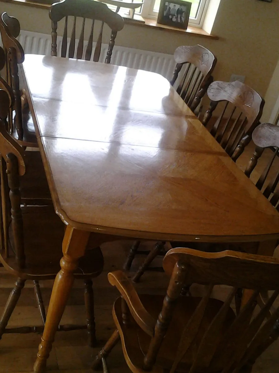 Dining room table and chairs - Image 2