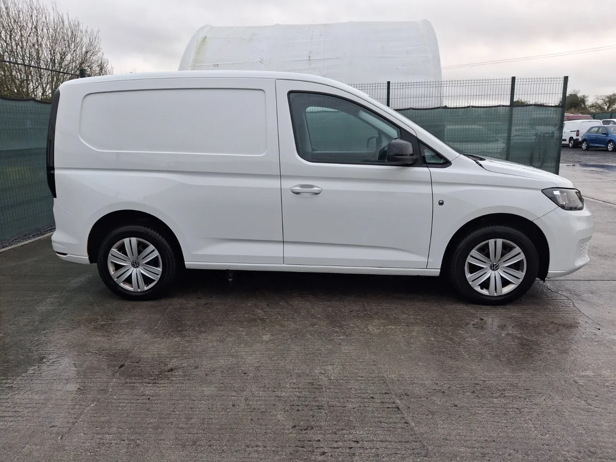241 Volkswagen Caddy  Cargo bus  2.0 Tdi - Image 2