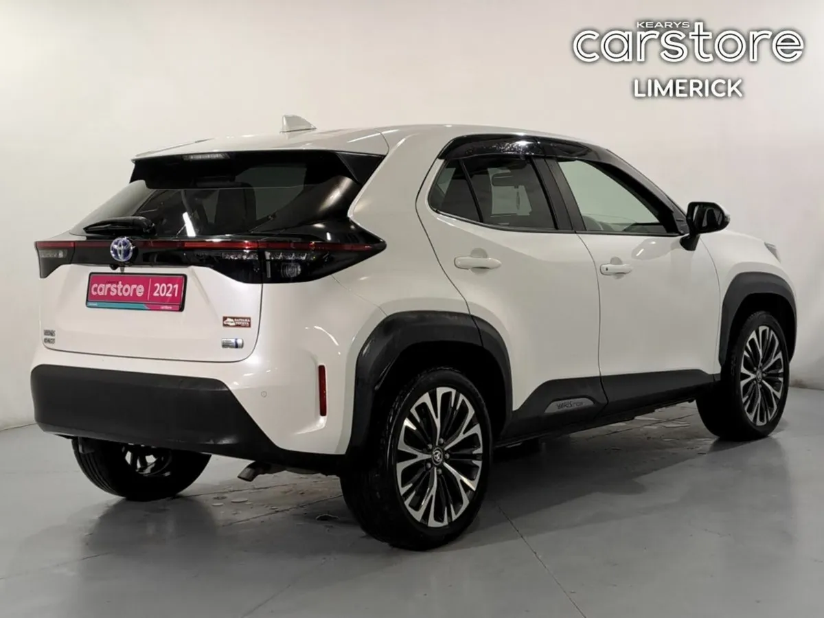 Toyota Yaris Cross 1.5 HYBRID - Image 3