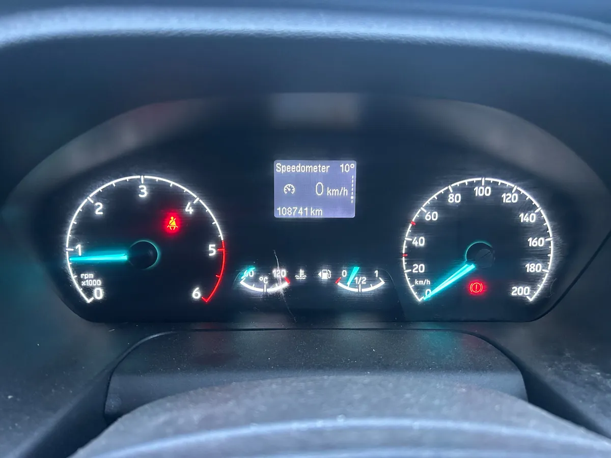 Ford Transit 2021 - Image 4