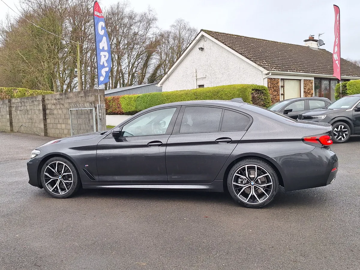 BMW 520D M-Sport *High Spec/Sophisto Grey - Image 4