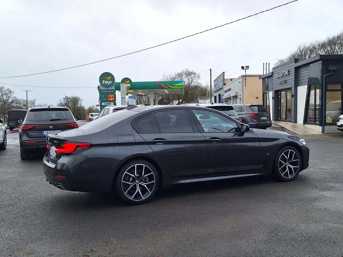 BMW 520D M-Sport *High Spec/Sophisto Grey - Image 3