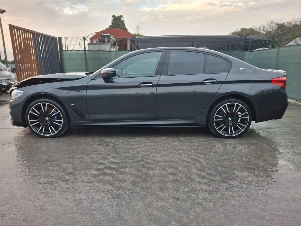 2018 BMW 530E  G30  M Sport - Image 3