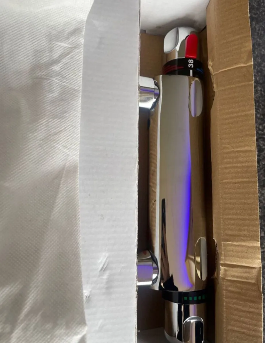 Luxury bath tap mixing valve - Image 4