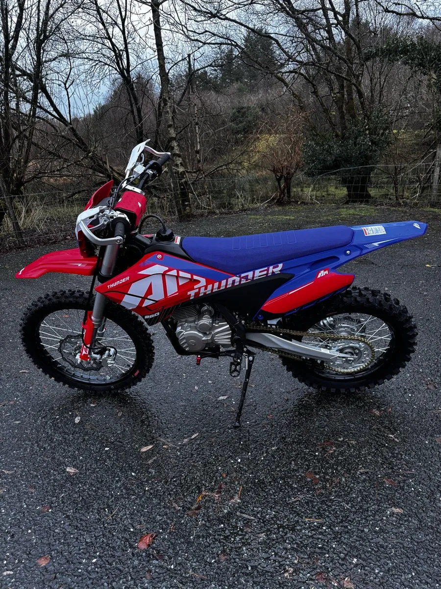 250CC Dirtbike - Image 3