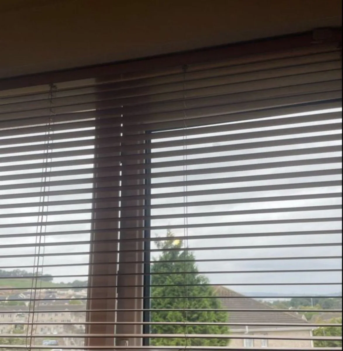 3 wooden blinds - Image 3