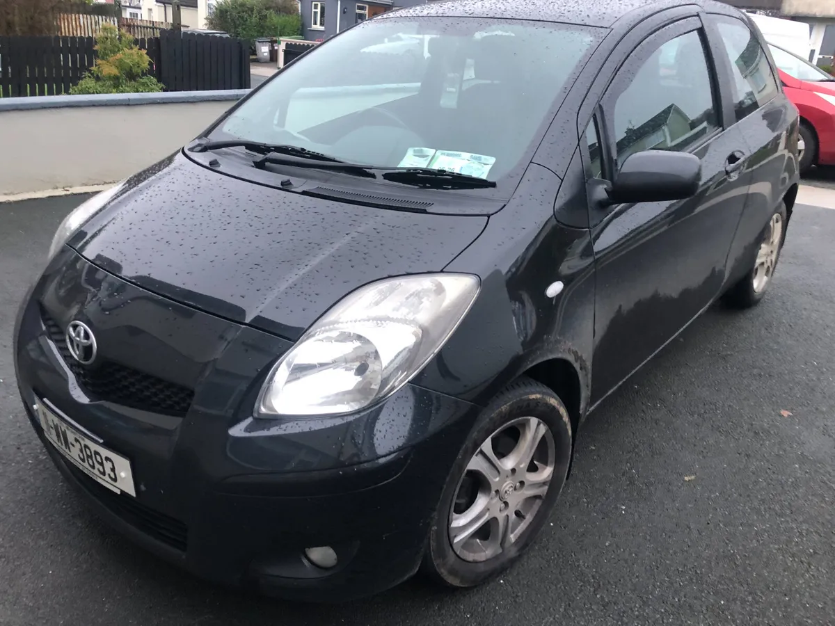 TOYOTA YARIS 2011 - Image 3