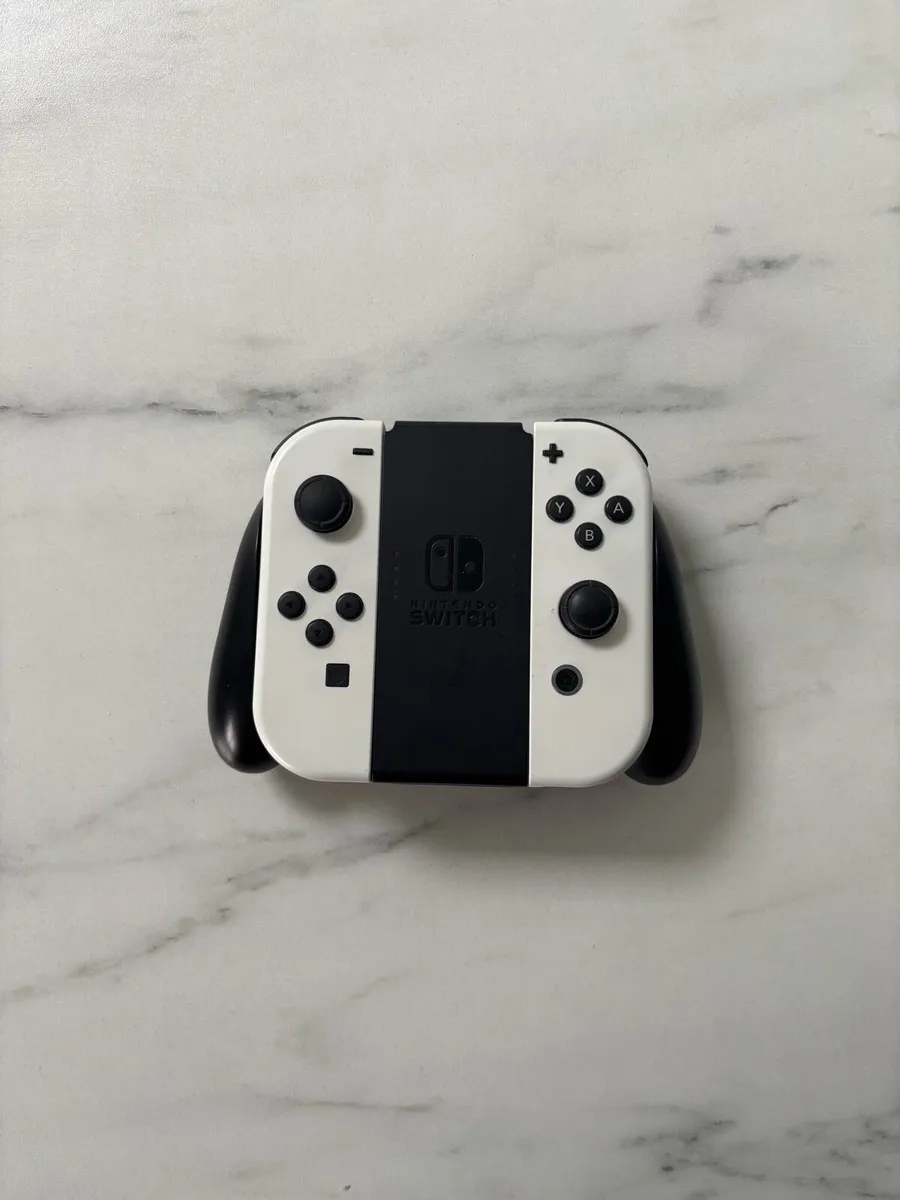 Nintendo Switch OLED Edition - Image 1