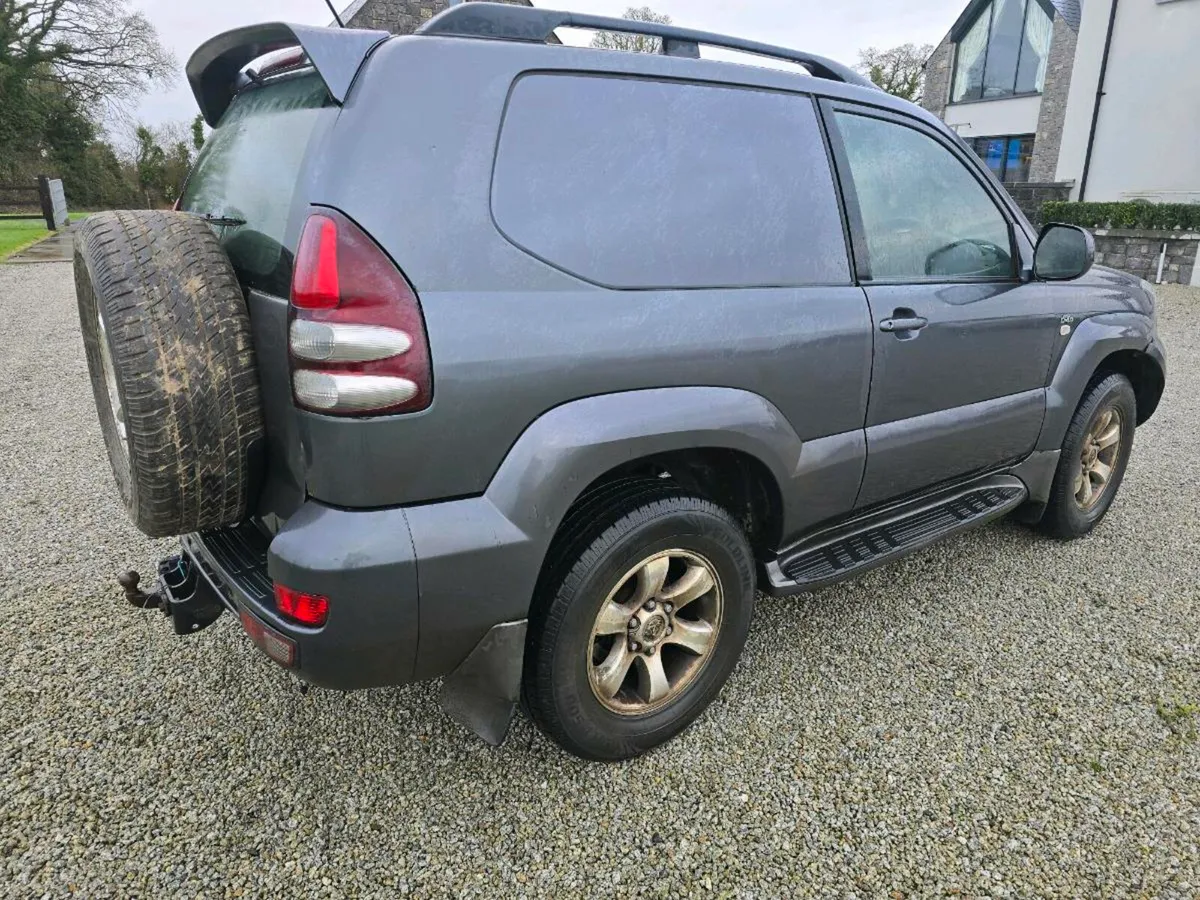 Toyota Landcruiser - Image 3