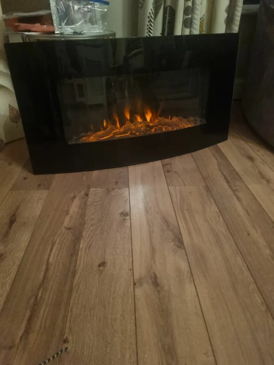Electric fireplace - Image 2