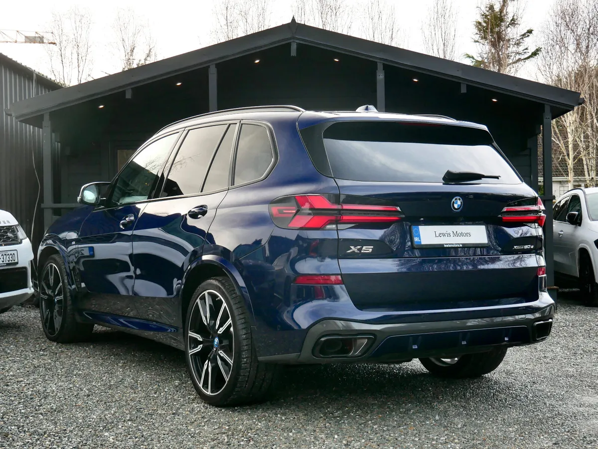 2024 BMW X5 50e M Sport HUGE SPEC - Image 4