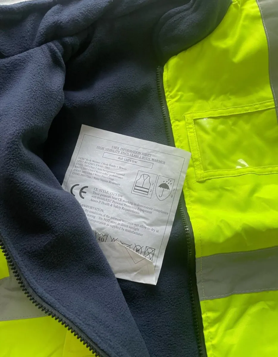 3 high visibility vests - Image 1