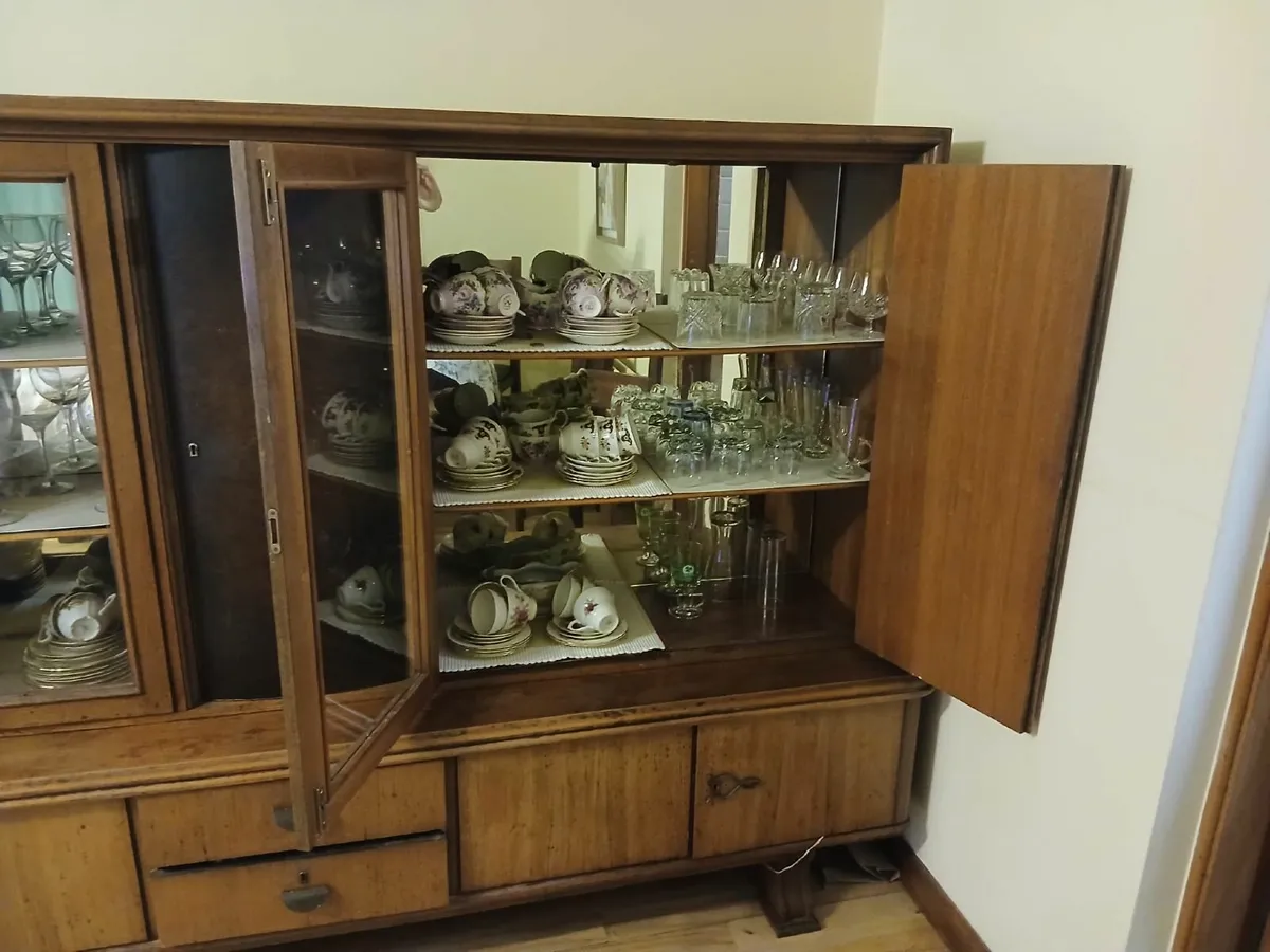 Dresser - Image 2