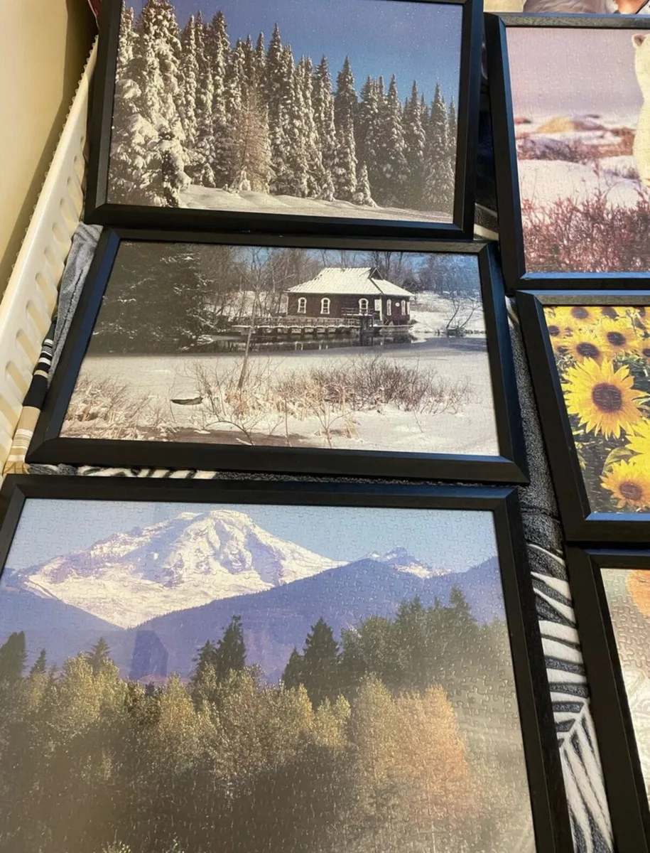 11 Picture Frames - Image 2