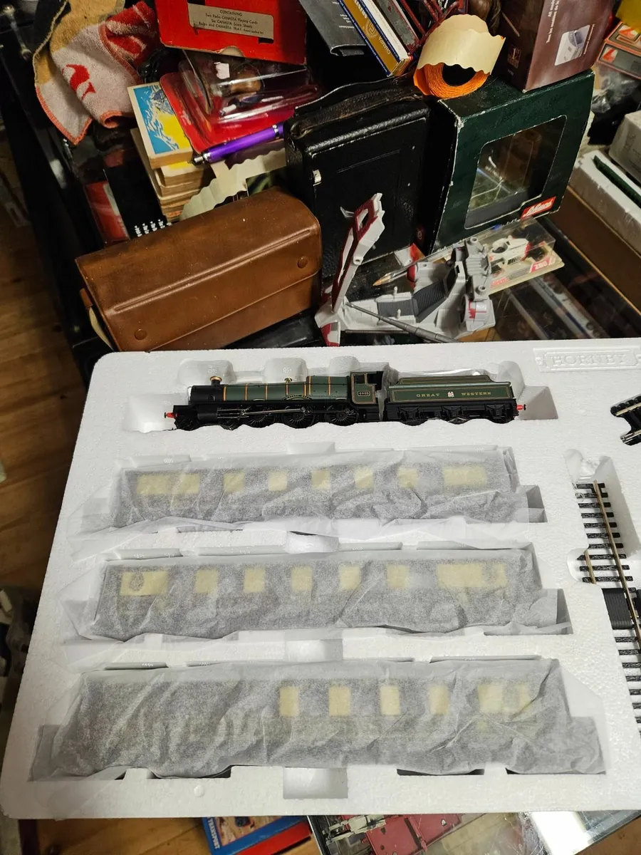Hornby OO Gauge Western Express Train Set - Image 4