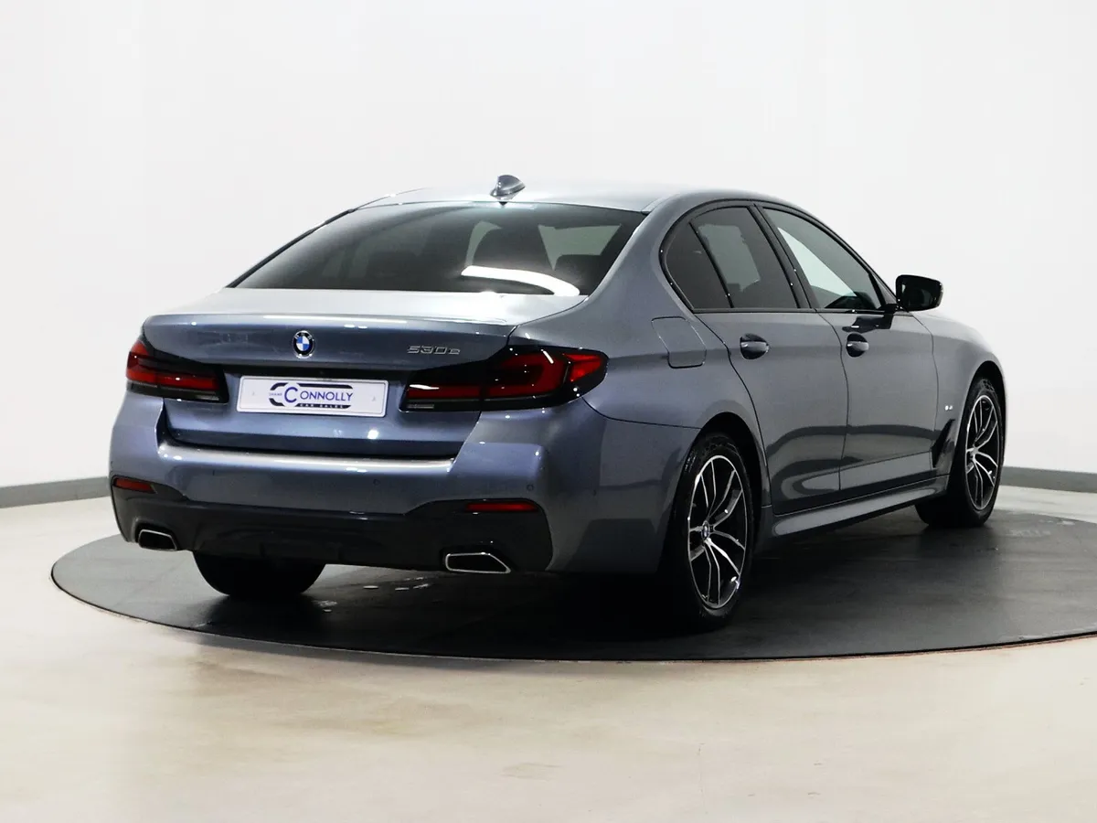 *21* 2021 BMW 5-Series 2.0 M-SPORT - Image 4