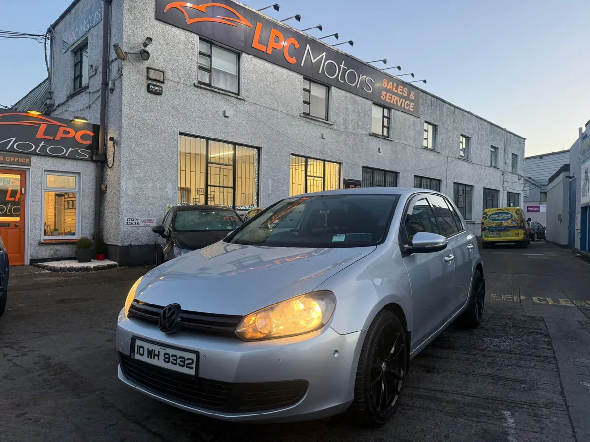 Volkswagen Golf 2010 - Image 2