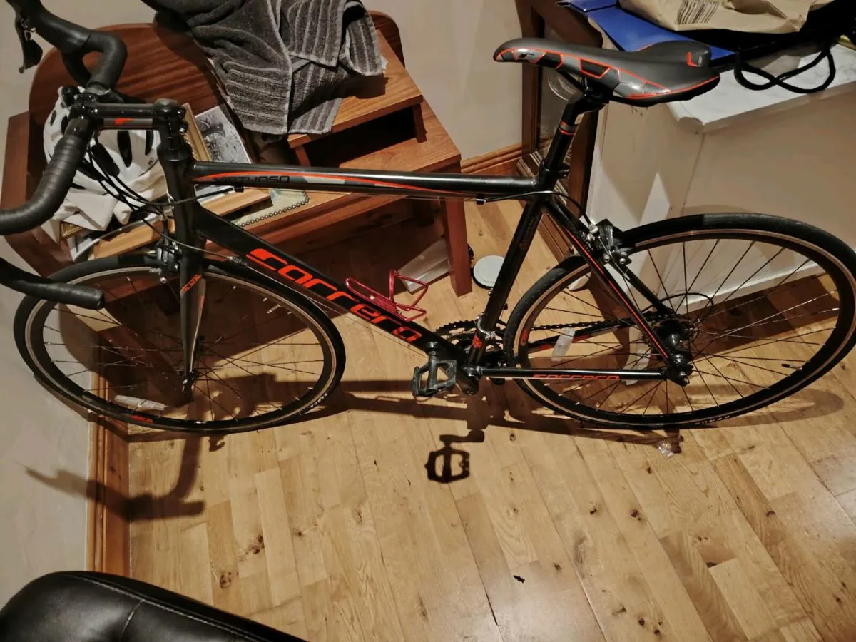 Road bike - Image 1