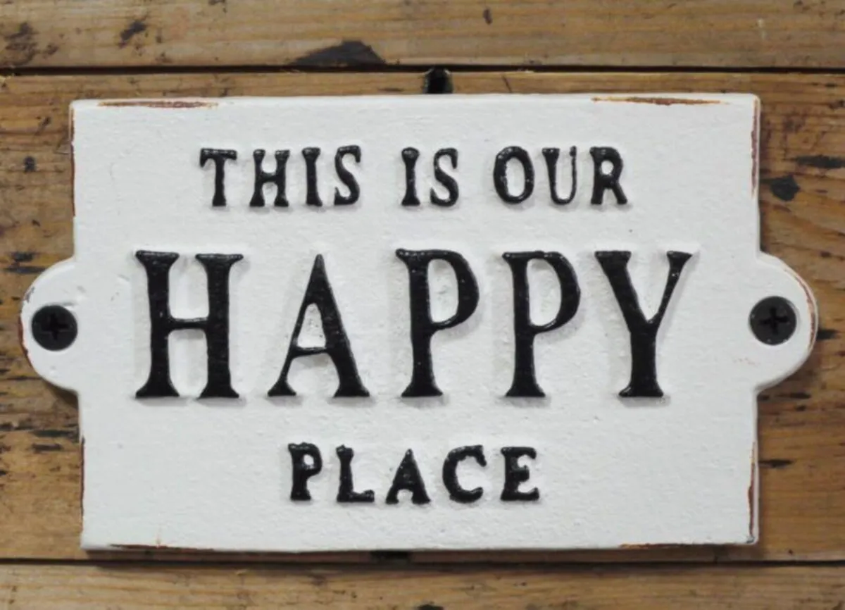 Happy place – white – D4875