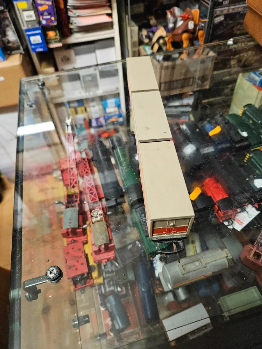 Hornby OO Gauge Container Wagon - Image 2